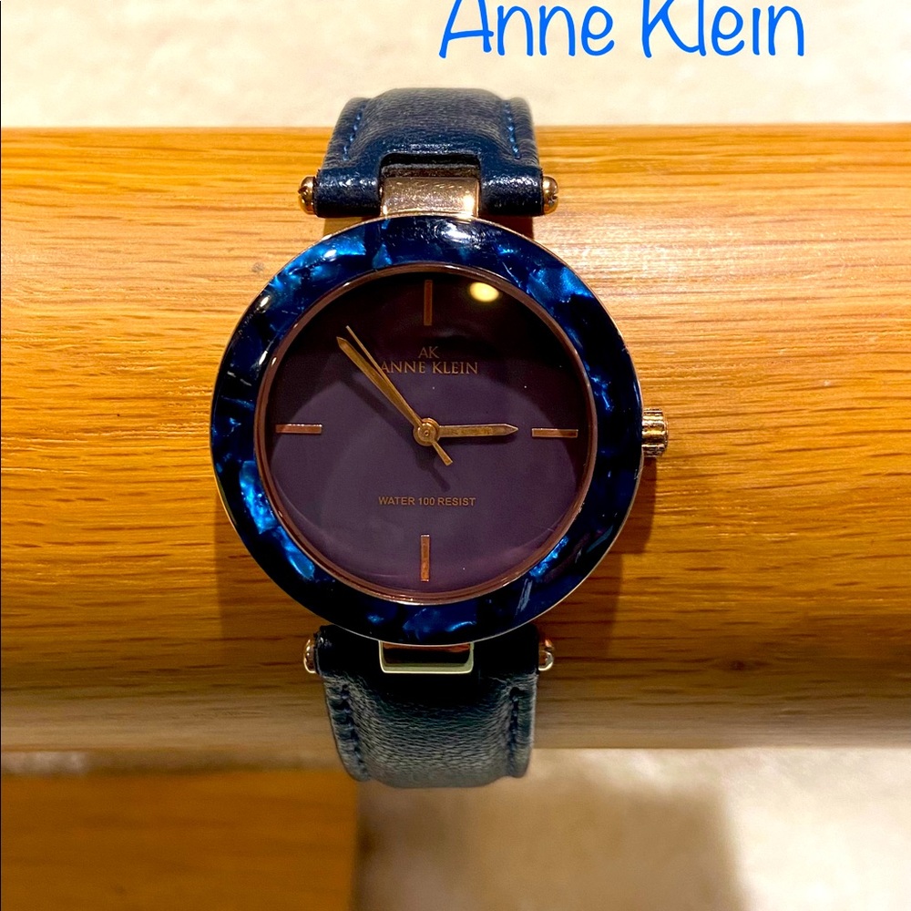 Anne Klein round face watch